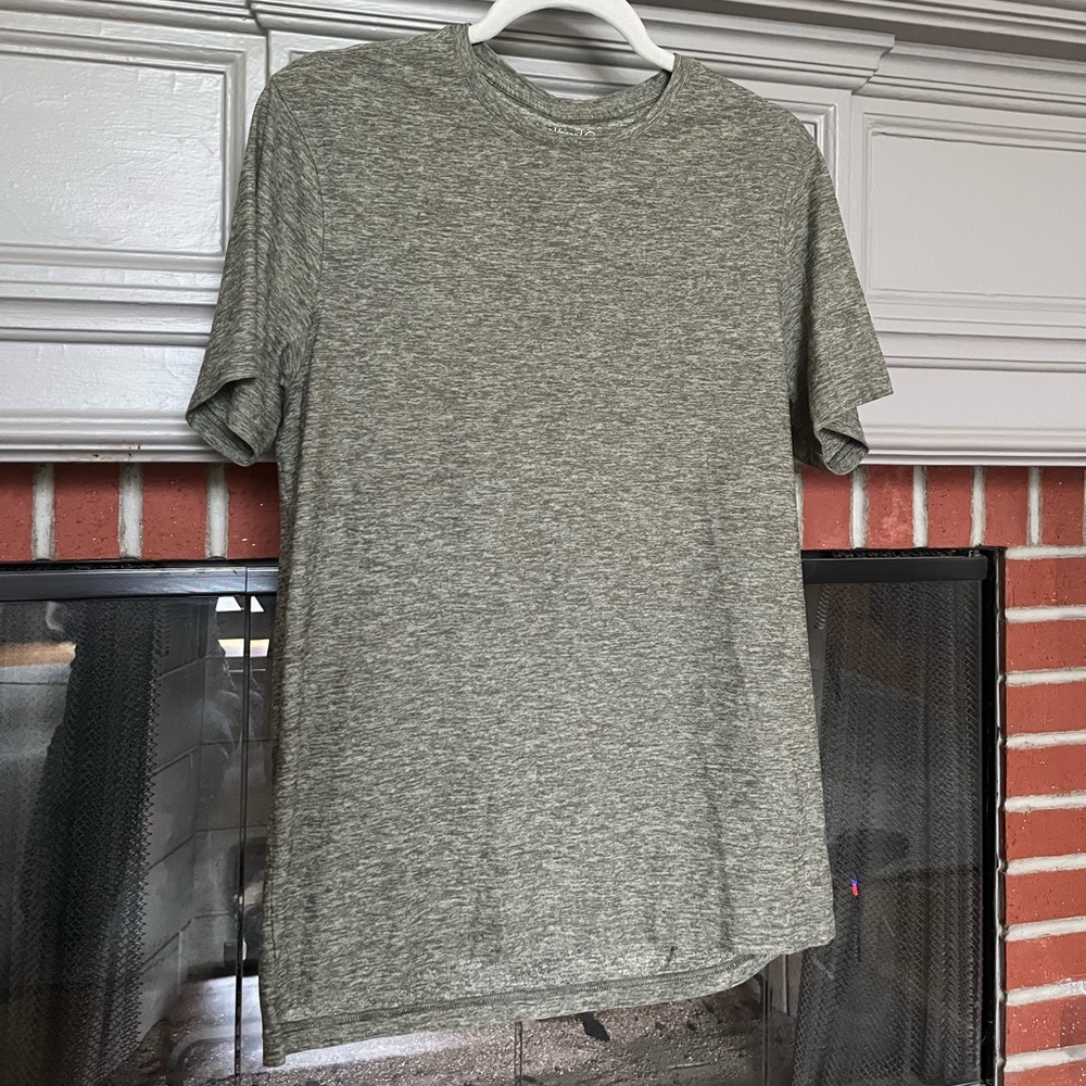 Outdoor Voices CloudKnit Tee Shirt - Small